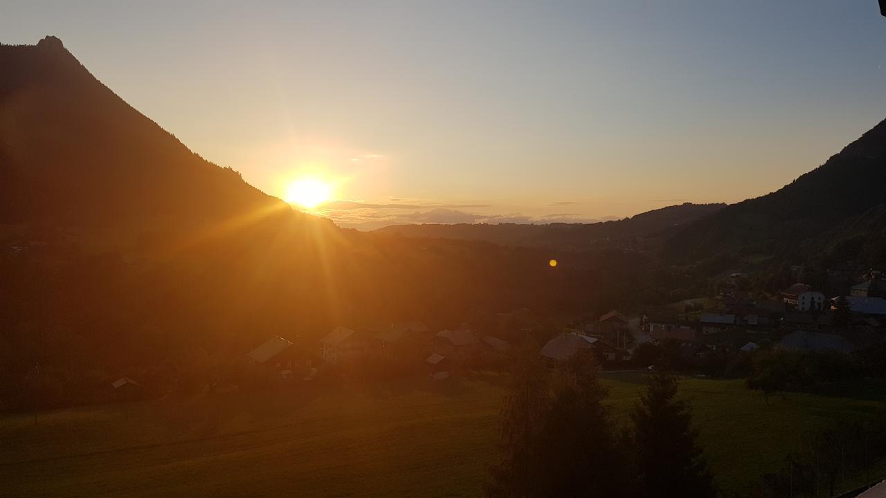 Hotel Plein Soleil Vacheresse Zewnętrze zdjęcie